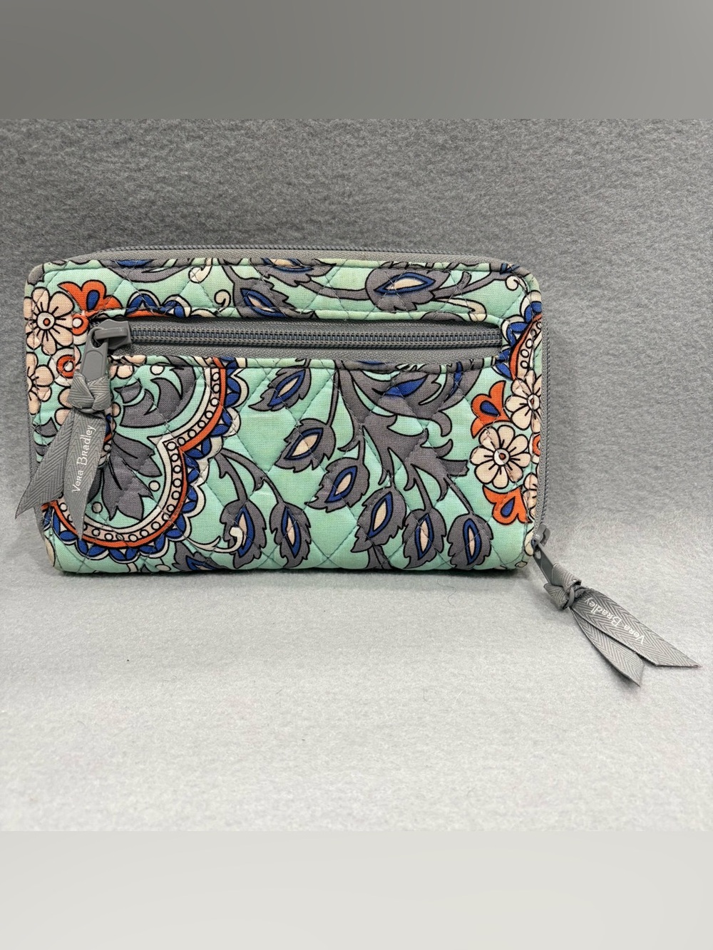 Vera Bradley Fan Flowers Floral Quilted RFID Turn-lock Wallet Mint Green - Picture 6 of 7